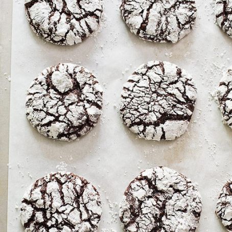 Chocolate Crinkle Cookies